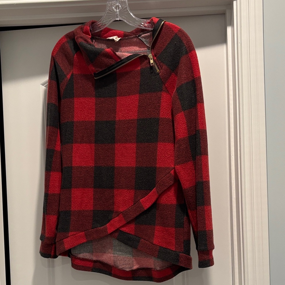 Red and Black Women's Buffalo Plaid Fleece